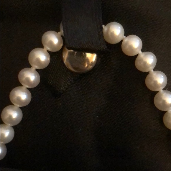 Authentic Pearl Necklace - Picture 3 of 3
